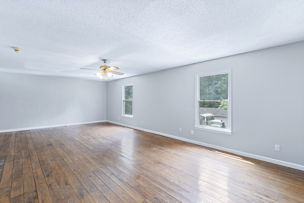 750 Robinson Road Chatsworth, GA 30705 - Photo 2 of 39 Gallery Image 2