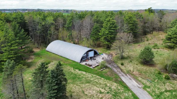 $1,599,000 | 210 Augusta Road, Topsham, ME 04086