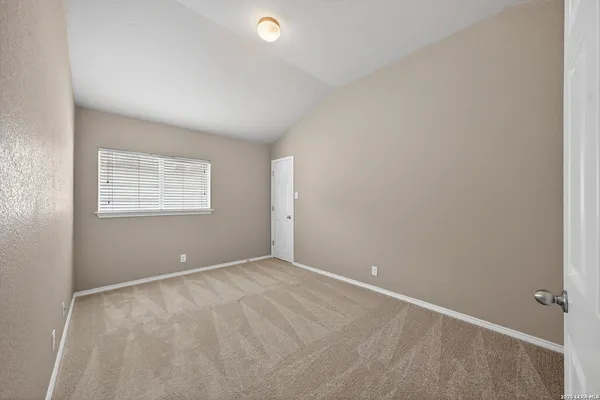 $2,000 | 201 Canyon Vista, Cibolo, TX 78108