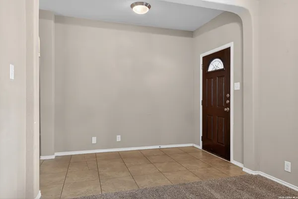 $2,000 | 201 Canyon Vista, Cibolo, TX 78108
