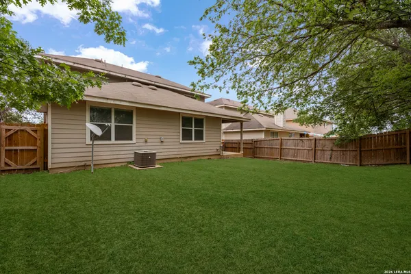 $2,000 | 201 Canyon Vista, Cibolo, TX 78108