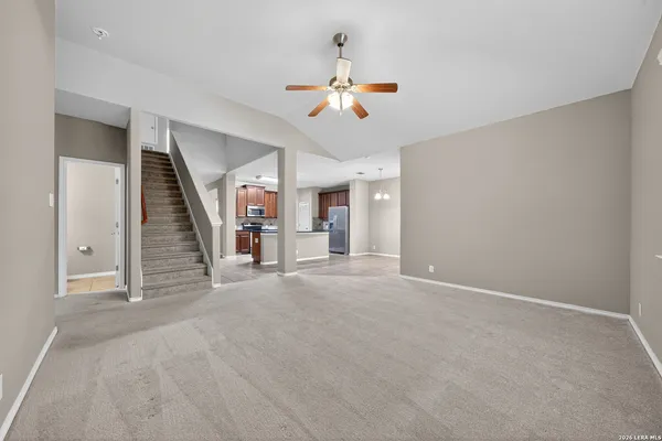 $2,000 | 201 Canyon Vista, Cibolo, TX 78108