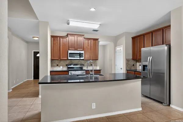 $2,000 | 201 Canyon Vista, Cibolo, TX 78108