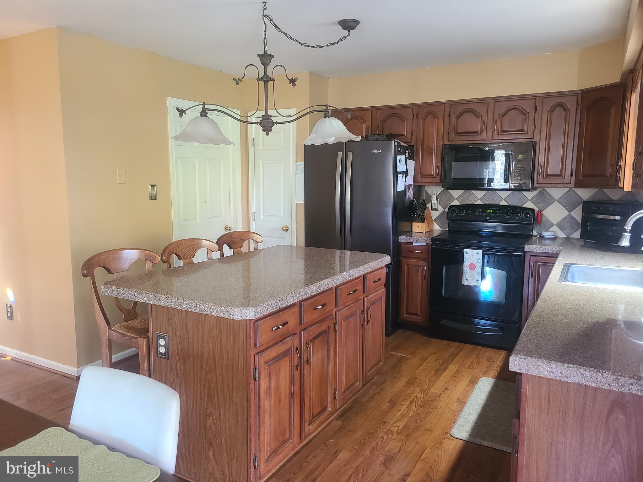 1335 Roberts Road Gilbertsville, PA 19525 - Photo 15 of 38 Kitchen