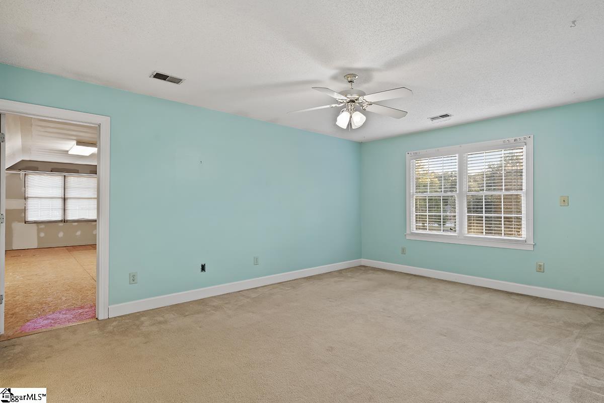 208 Farmdale Road Hodges, SC 29653 - Photo 18 of 36