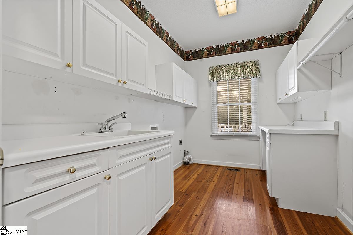 208 Farmdale Road Hodges, SC 29653 - Photo 27 of 36