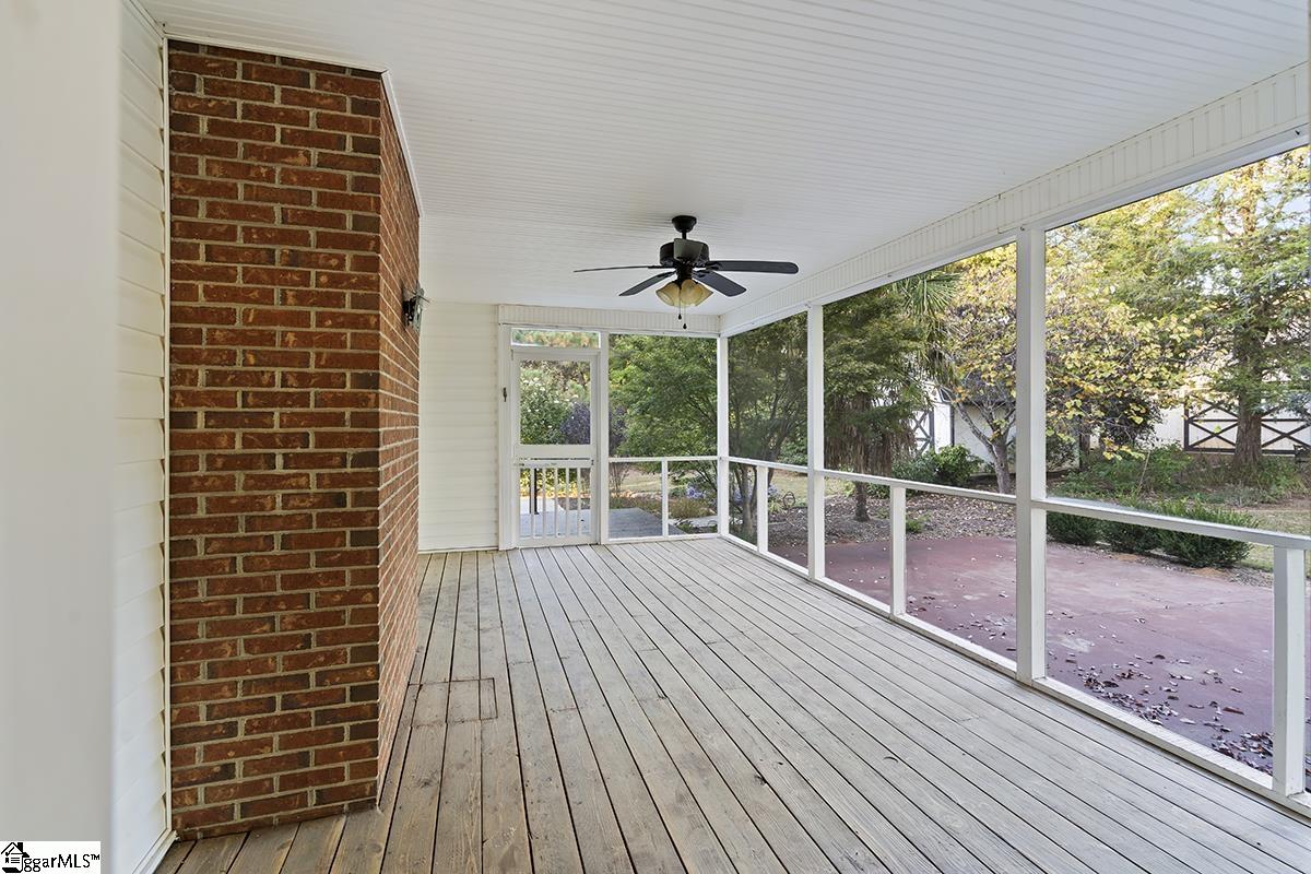 208 Farmdale Road Hodges, SC 29653 - Photo 3 of 36