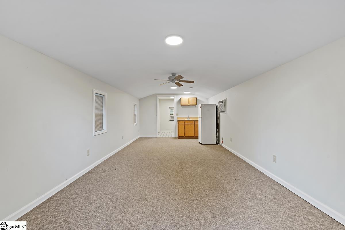 208 Farmdale Road Hodges, SC 29653 - Photo 32 of 36