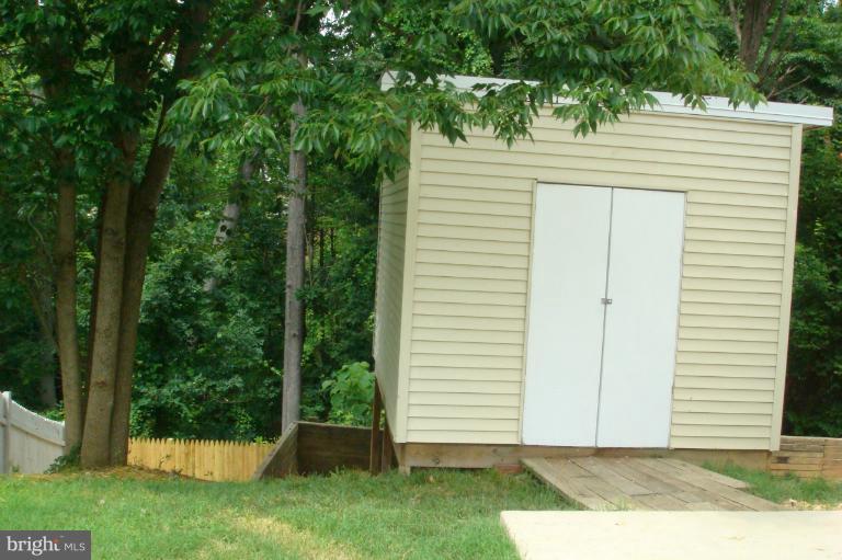 3614 Stonesboro Road Fort Washington, MD 20744 - Photo 18 of 20 Exterior (Rear)