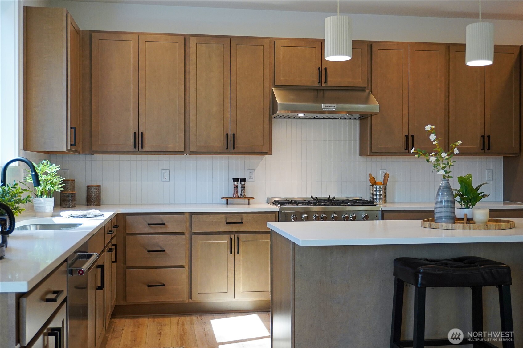 10675 Southeast 170th Place Renton, WA 98055 - Photo 4 of 17