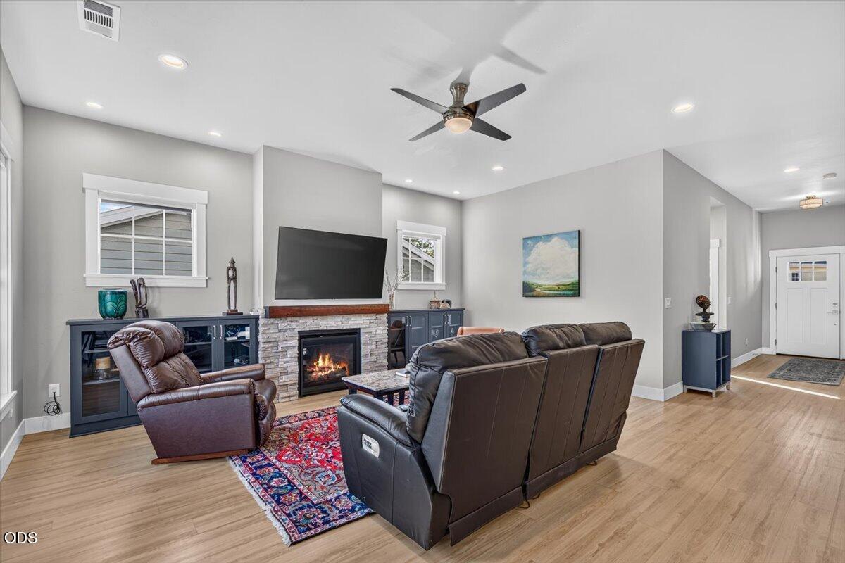 143 Randy Street Ashland, OR 97520 - Photo 10 of 49 Gallery Image 10