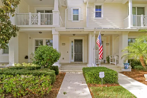 $3,800 | 1323 North Jeaga Drive, Jupiter, FL 33458