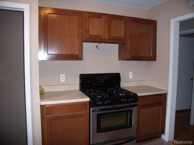 11404 Inkster Road Redford, MI 48239 - Photo 2 of 10 Kitchen 1