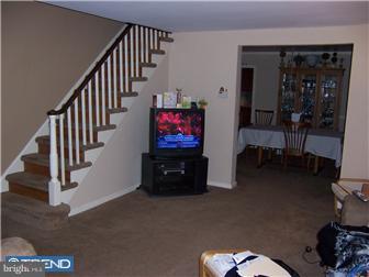 128 Richfield Road Upper Darby, PA 19082 - Photo 6 of 11