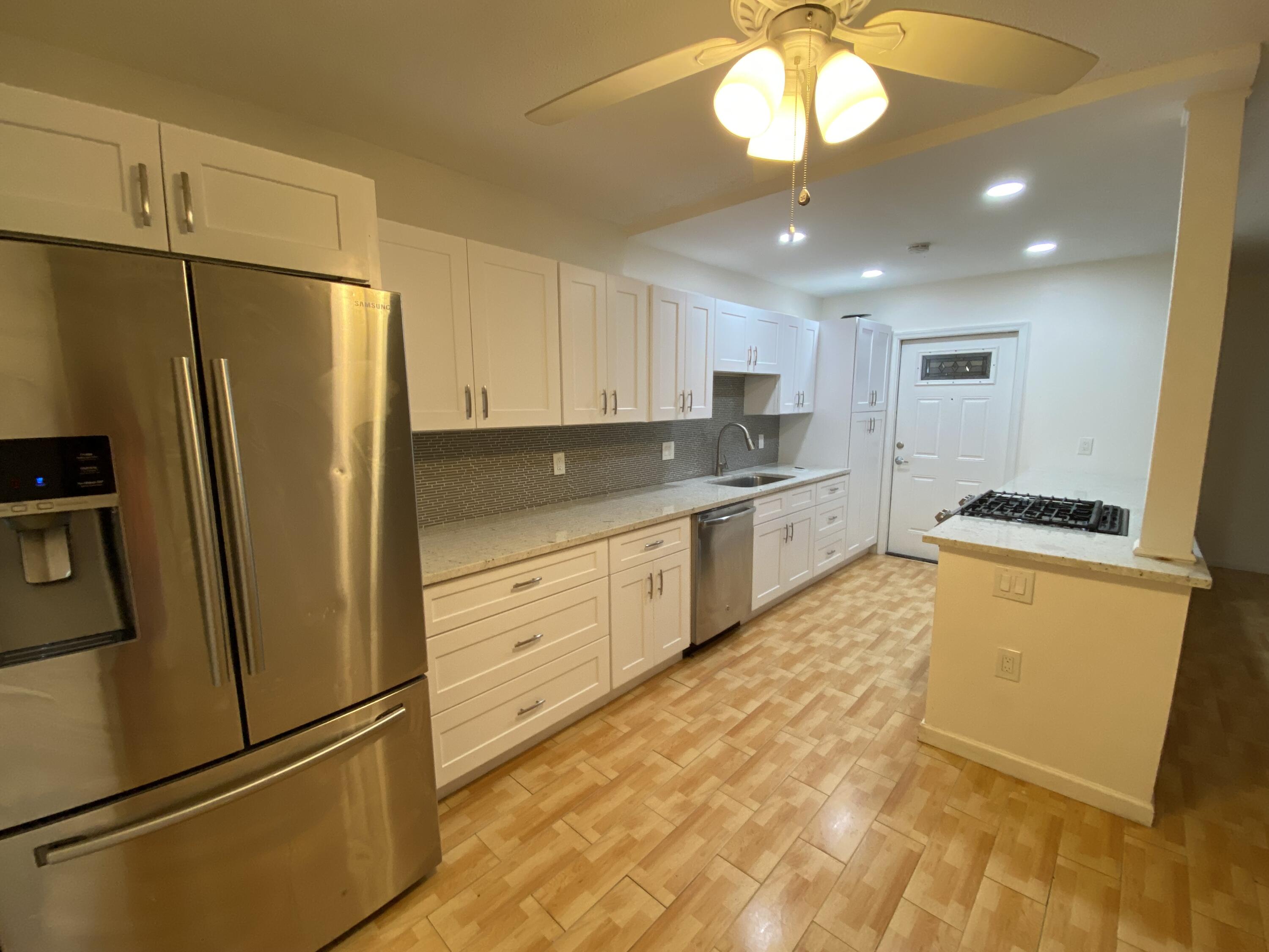 250 Southwest 7th Street, Unit 13 Boca Raton, FL 33432 - Photo 4 of 10 IMG_6562