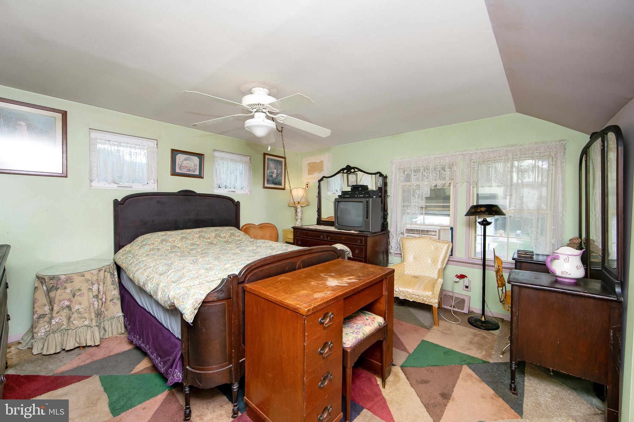 22 Holly Road Clementon, NJ 08021 - Photo 26 of 38