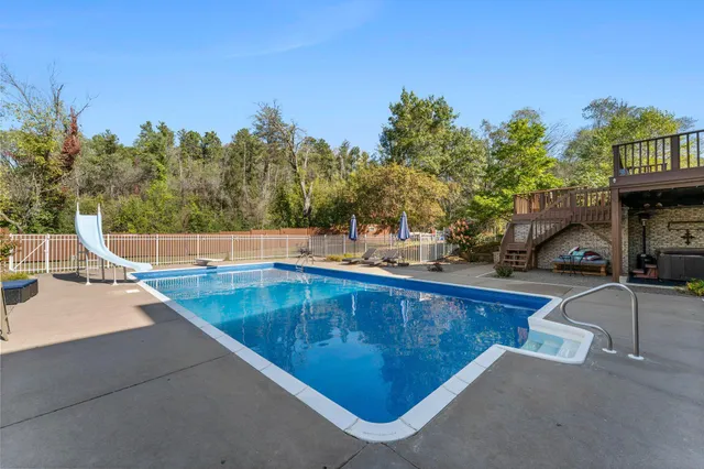 $949,900 | 2345 South Oak Drive, Red Wing, MN 55066