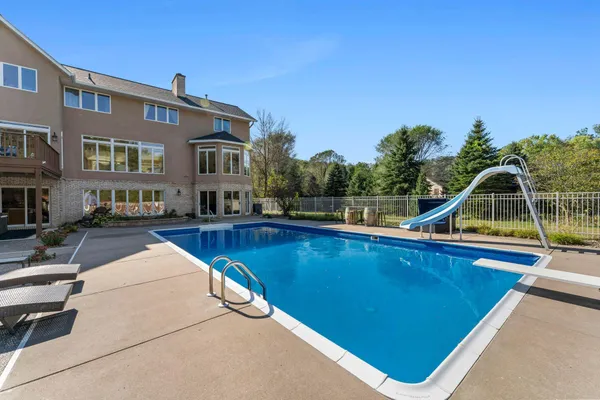 $1,199,000 | 2345 South Oak Drive, Red Wing, MN 55066