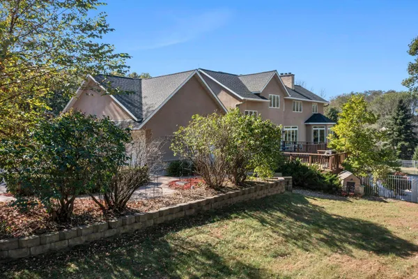 $1,199,000 | 2345 South Oak Drive, Red Wing, MN 55066