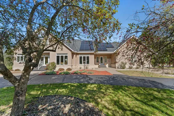 $1,199,000 | 2345 South Oak Drive, Red Wing, MN 55066