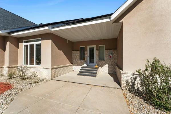 $1,199,000 | 2345 South Oak Drive, Red Wing, MN 55066