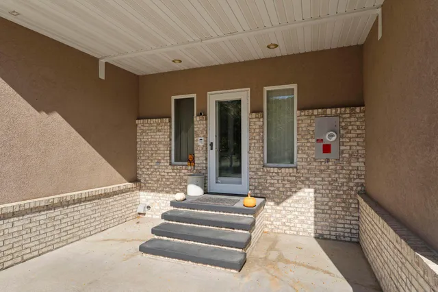 $949,900 | 2345 South Oak Drive, Red Wing, MN 55066