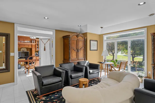 $949,900 | 2345 South Oak Drive, Red Wing, MN 55066