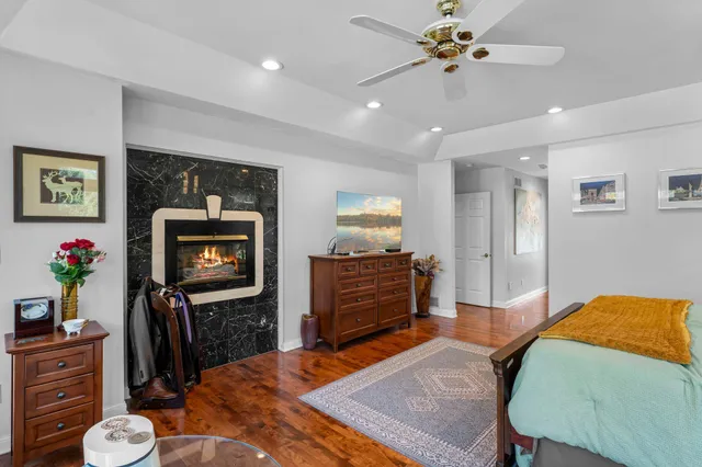 $949,900 | 2345 South Oak Drive, Red Wing, MN 55066