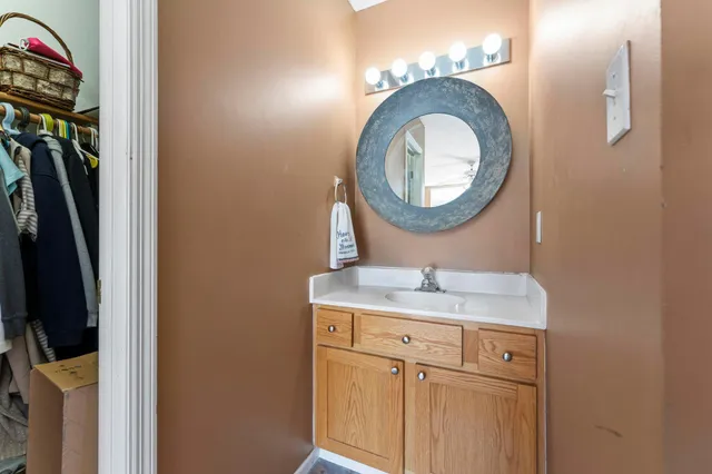 $949,900 | 2345 South Oak Drive, Red Wing, MN 55066