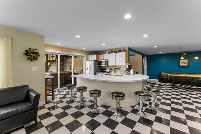 $949,900 | 2345 South Oak Drive, Red Wing, MN 55066