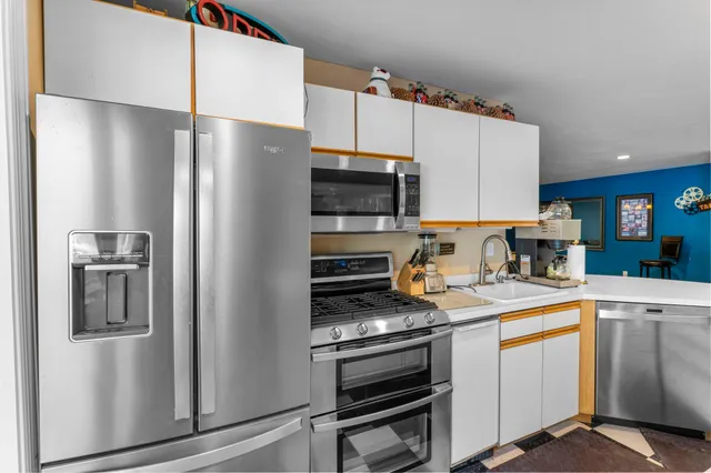 $949,900 | 2345 South Oak Drive, Red Wing, MN 55066