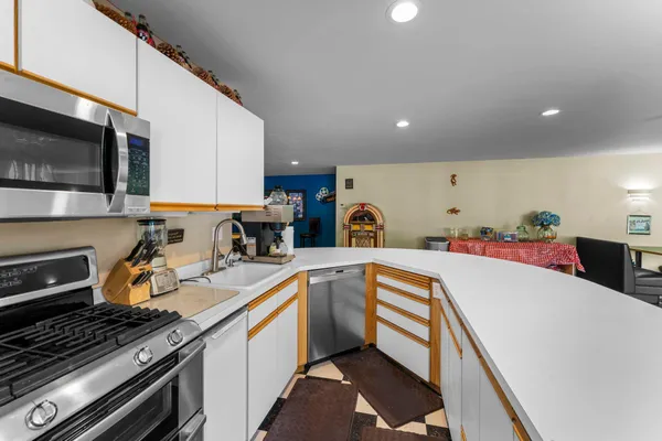 $1,199,000 | 2345 South Oak Drive, Red Wing, MN 55066
