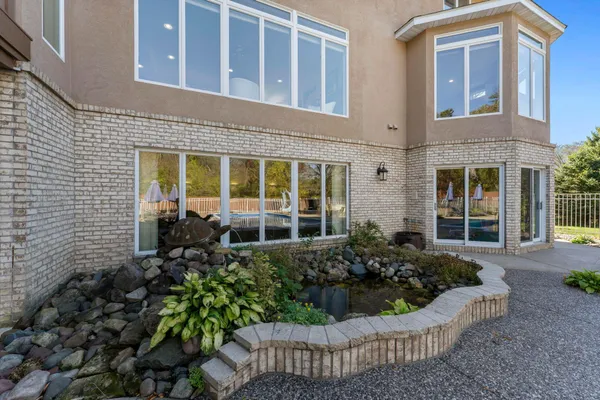 $1,199,000 | 2345 South Oak Drive, Red Wing, MN 55066