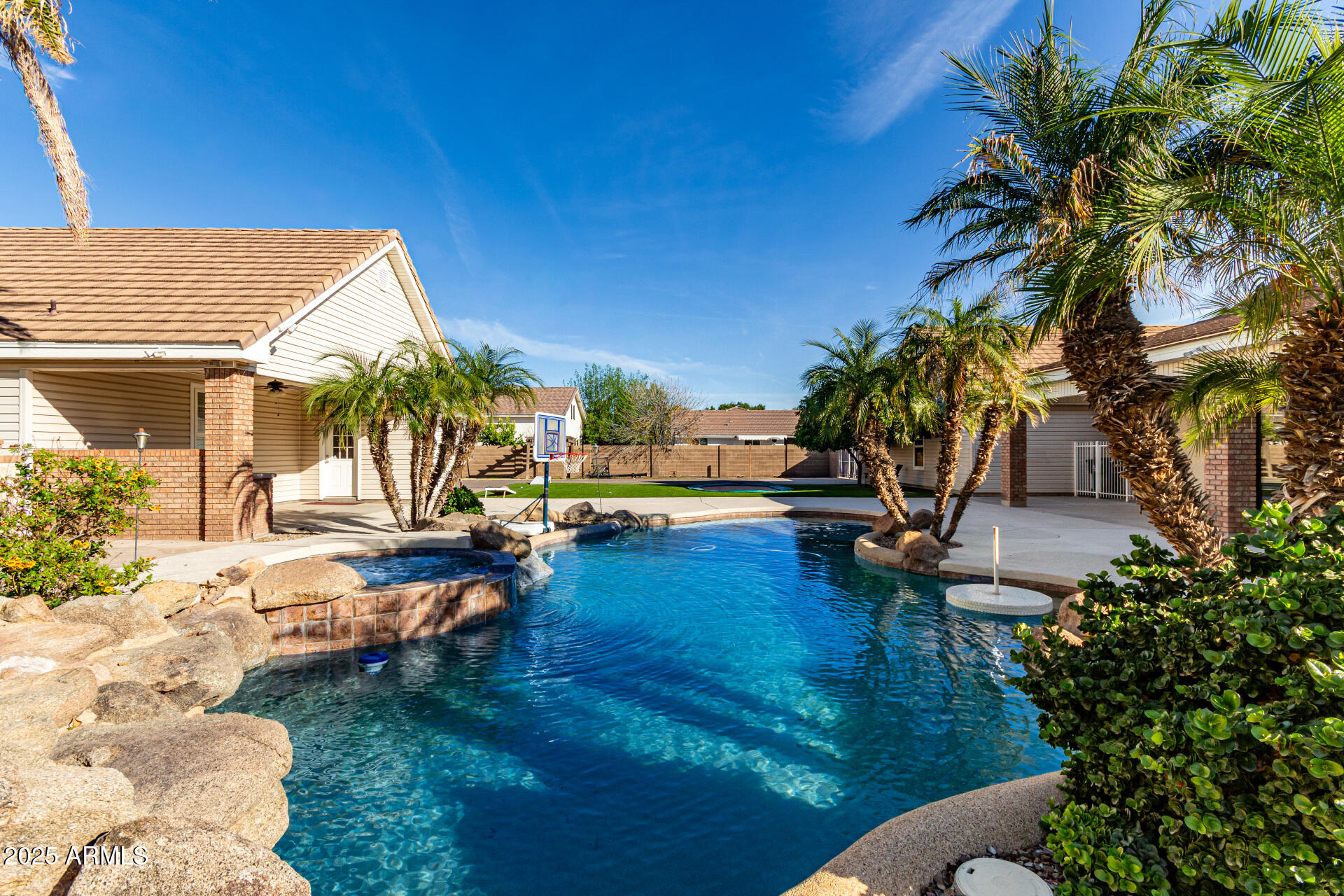2552 East Ridgewood Lane Gilbert, AZ 85298 - Photo 47 of 78