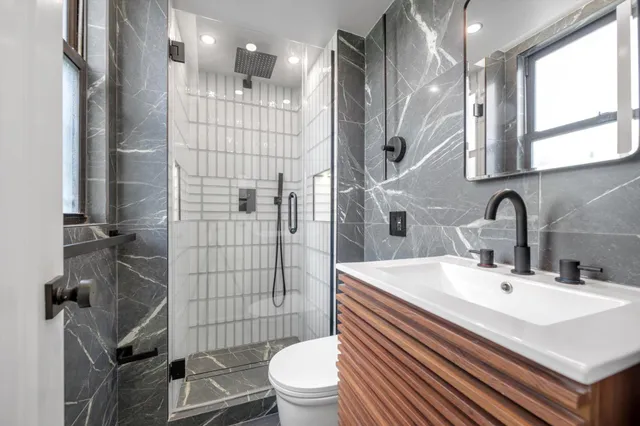 $749,999 | 4705 Henry Hudson Parkway West, Unit 6J | Riverdale