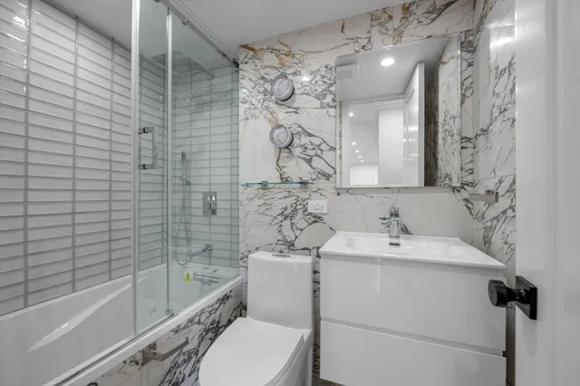 $749,999 | 4705 Henry Hudson Parkway West, Unit 6J | Riverdale