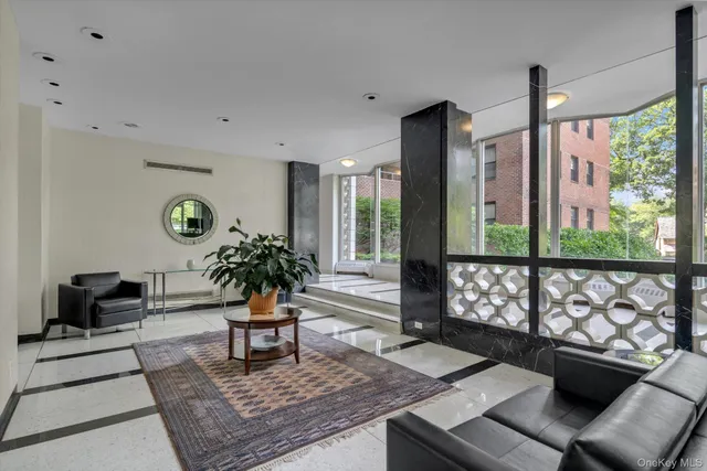 $699,999 | 4705 Henry Hudson Parkway West, Unit 6J | Riverdale