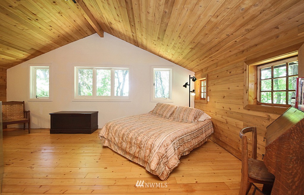 4659 Handy Road Clinton, WA 98236 - Photo 12 of 25 Gallery Image 12