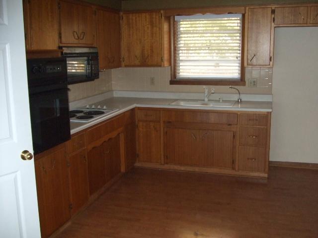 6908 Hoover Road Indianapolis, IN 46260 - Photo 5 of 6 Gallery Image 5