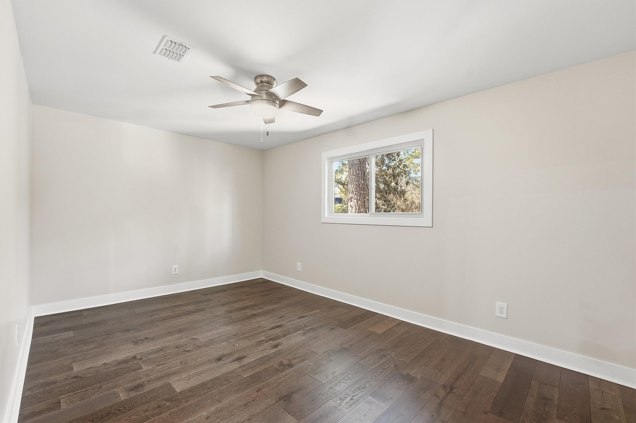 2 Rolling Mill Lane The Woodlands, TX 77380 - Photo 20 of 27 Secondary Bedroom