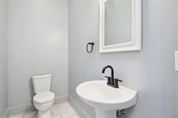 $2,500 | 2320 Mardi Gras Boulevard, New Orleans, LA 70114