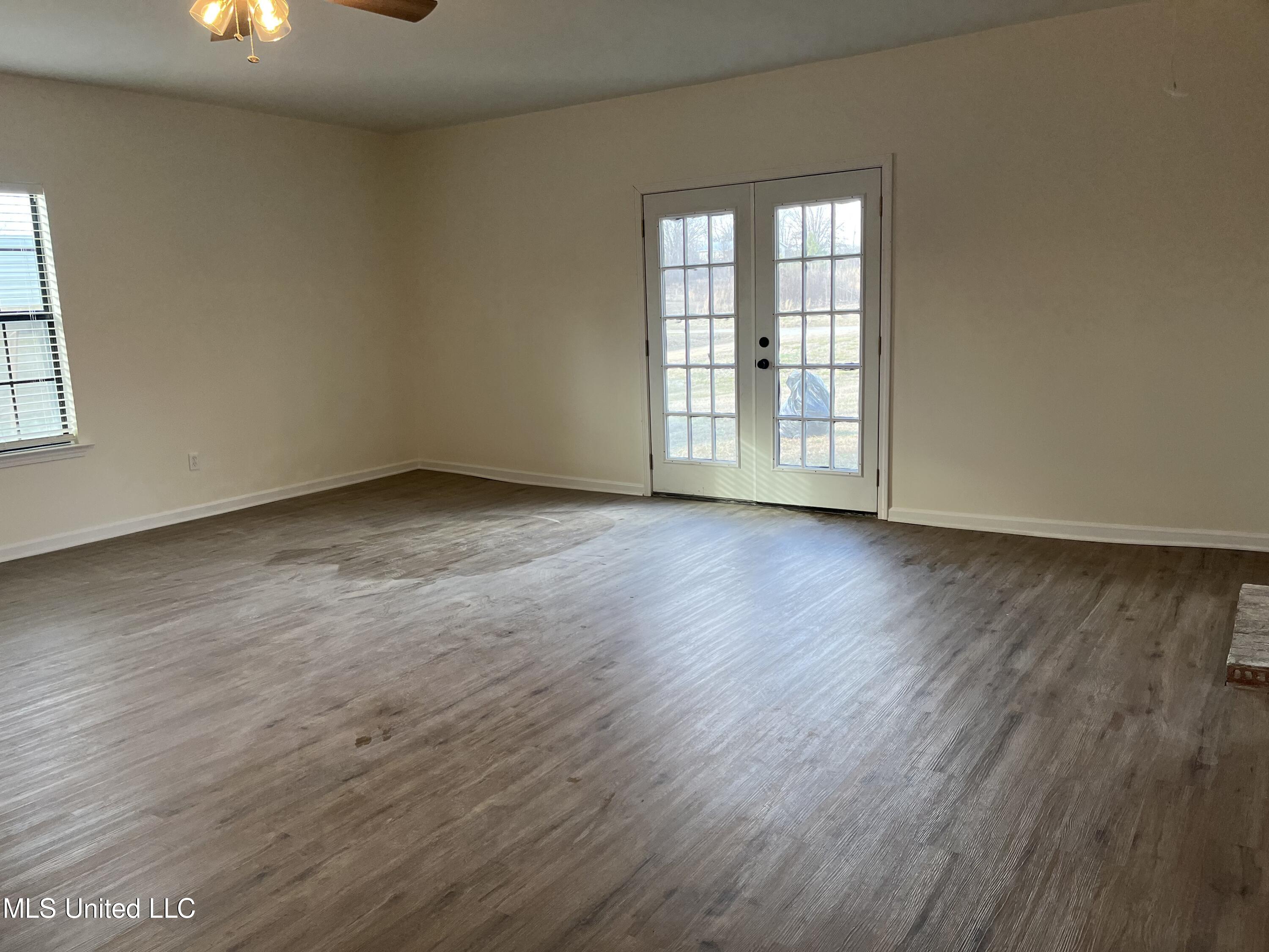 941 Mt Pleasant Road Byhalia, MS 38611 - Photo 14 of 17 IMG_4776