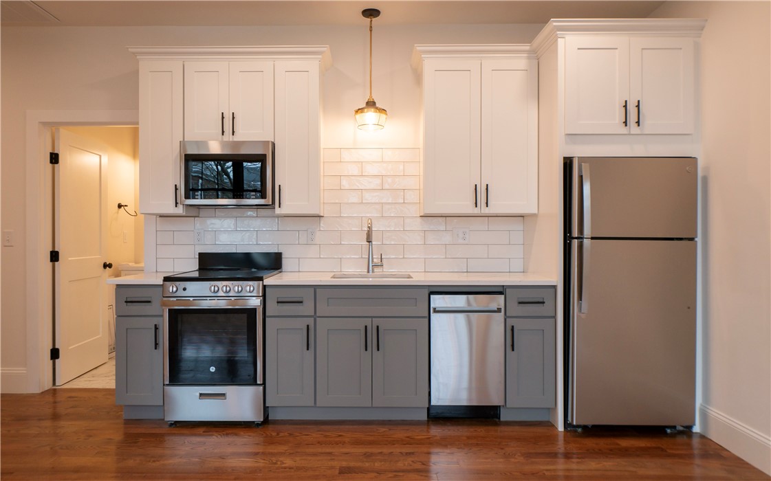 15 Cranston Avenue, Unit 22 Newport, RI 02840 - Photo 7 of 19