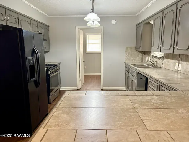 $1,400 | 118 Avondale Drive, Lafayette, LA 70506