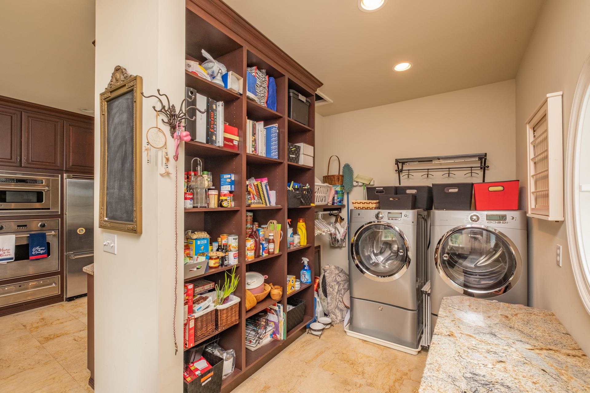 286 Riverside Drive Port Republic, NJ 08241 - Photo 13 of 50 a utility room with dryer and washer