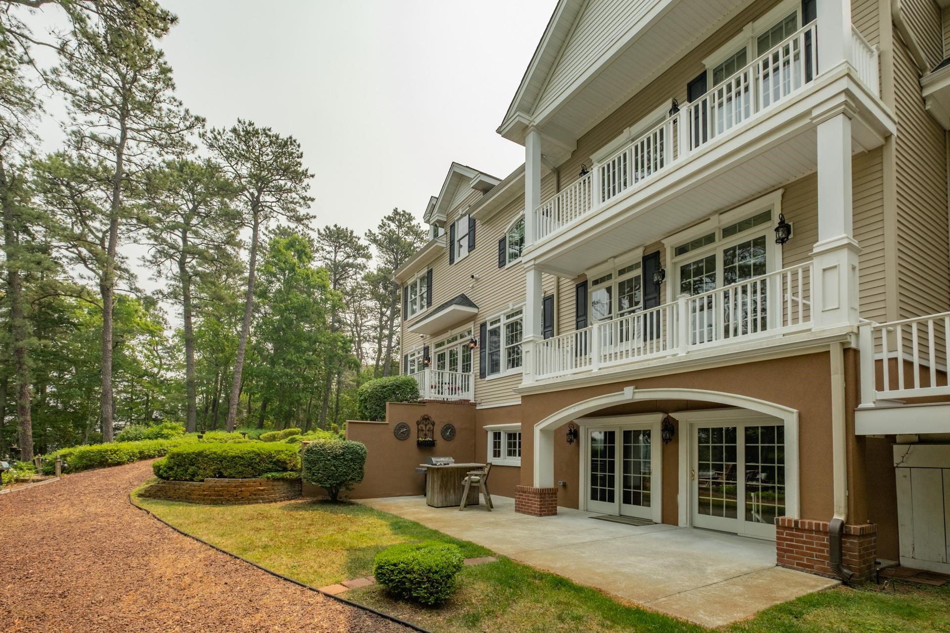 286 Riverside Drive Port Republic, NJ 08241 - Photo 47 of 50 front view of a building with a yard