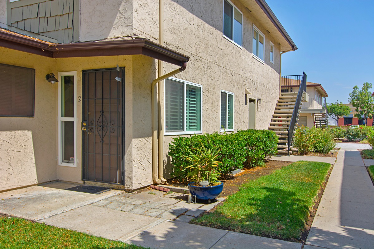 9906 Mission Vega Road, Unit 2 Santee, CA 92071 - Photo 2 of 15