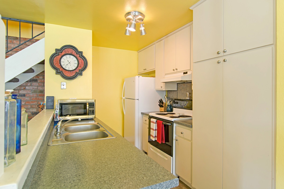 9906 Mission Vega Road, Unit 2 Santee, CA 92071 - Photo 5 of 15