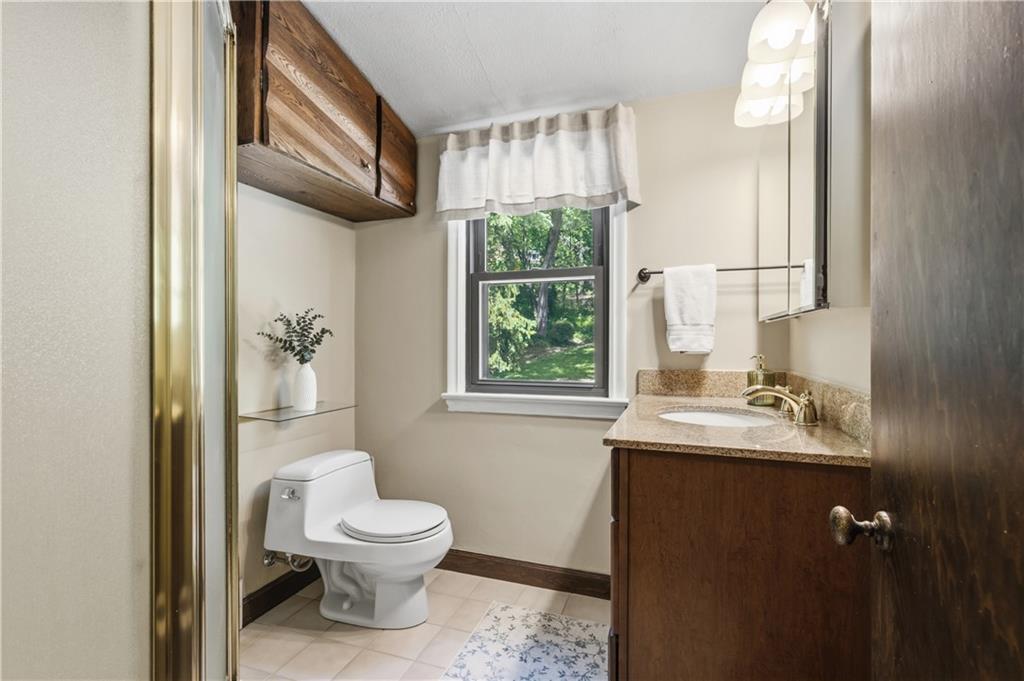 115 Elmore Road Pittsburgh, PA 15221 - Photo 26 of 35