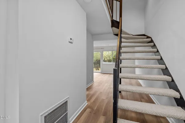 $1,650 | 220 Elizabeth Street, Unit C11, Chapel Hill, NC 27514